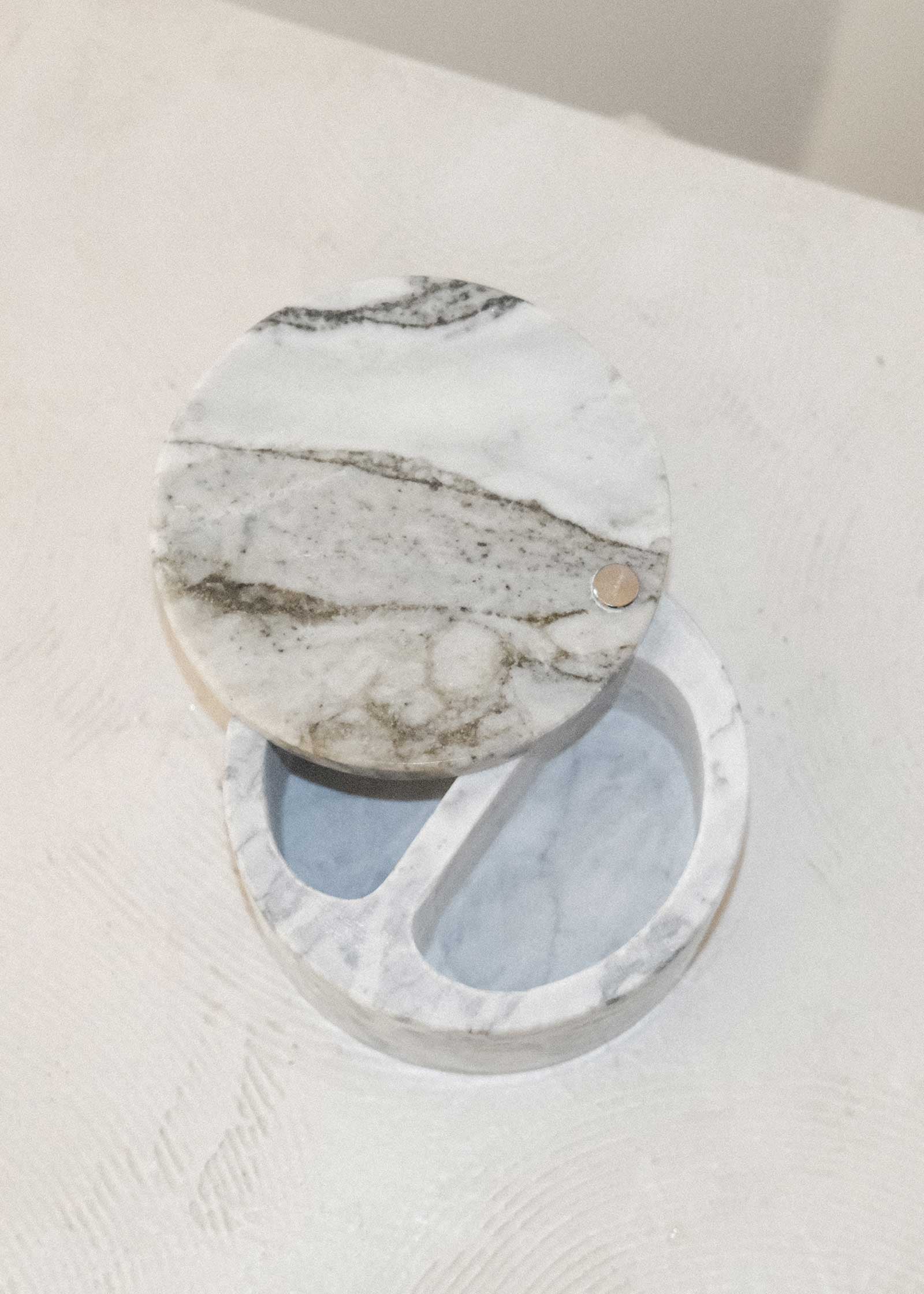 vintage_marble_salt_cellar3